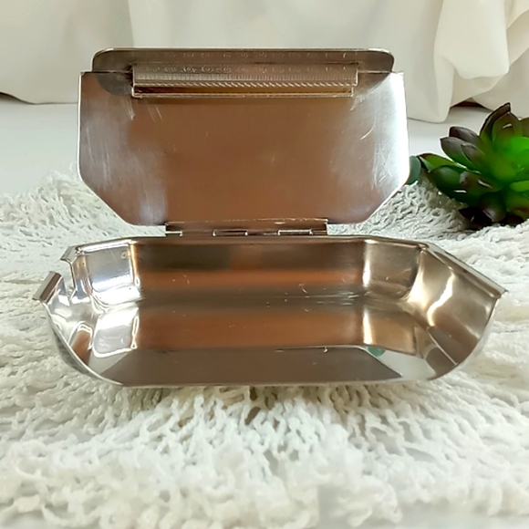 Vintage Sheffield Silver Plate Silent Butler/Crumber With Removable Handle - Picture 5 of 14